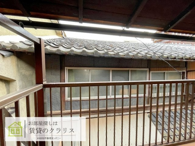 路地奥の現代風京町家