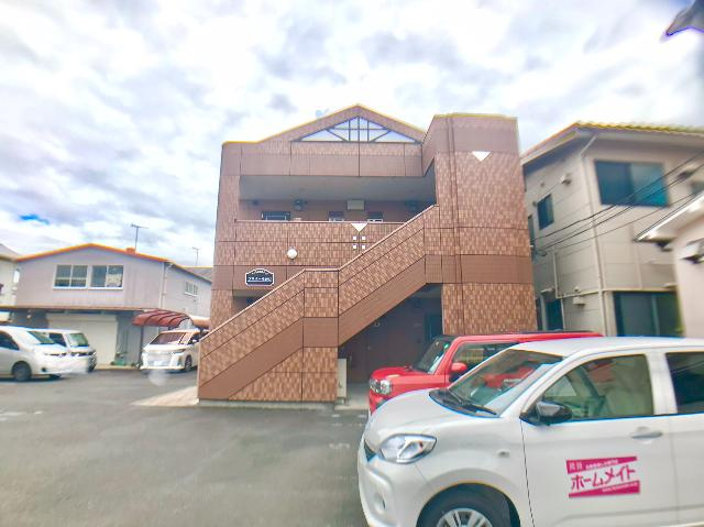 外観写真（昼）