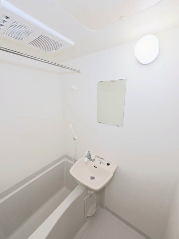 コンパクトで使いやすいお風呂です