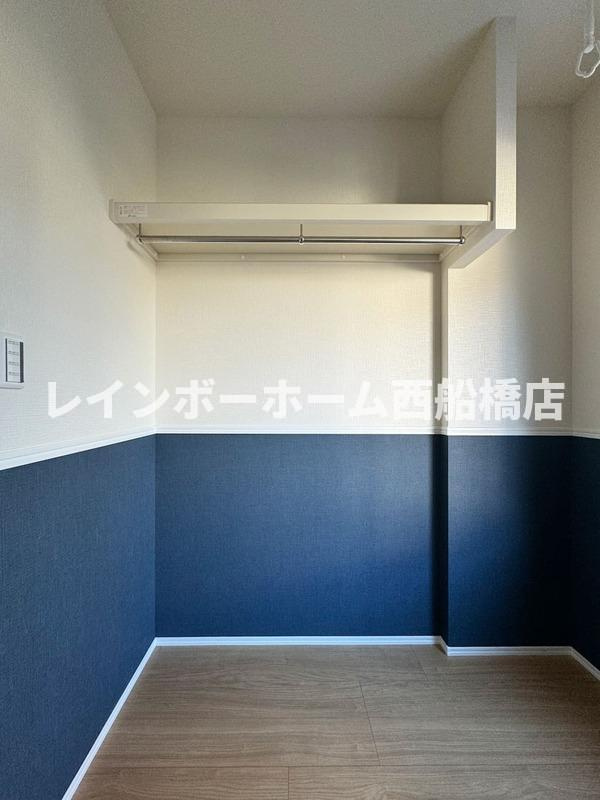vinosity船橋飯山満の居間・リビング