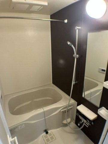 コンパクトで使いやすいお風呂です