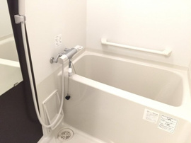 お部屋によってカラーパネルの色が異なります。
