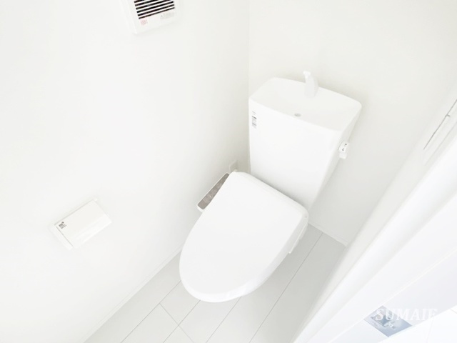 Ｐｒｅｆｅｒｒｅｄ　Ａｋａｂａｎｅのトイレ|温水洗浄機能付きトイレです