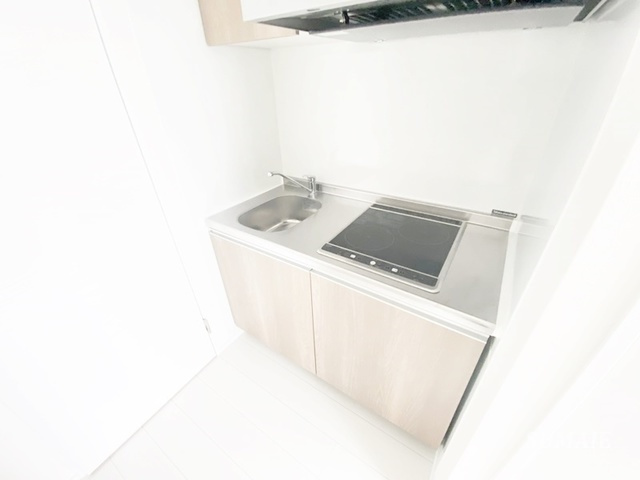 Ｐｒｅｆｅｒｒｅｄ　Ａｋａｂａｎｅのキッチン|IHコンロ2口のシステムキッチンです