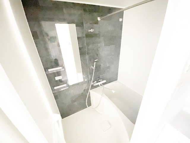 Ｐｒｅｆｅｒｒｅｄ　Ａｋａｂａｎｅの浴室|浴室乾燥付バスルームです