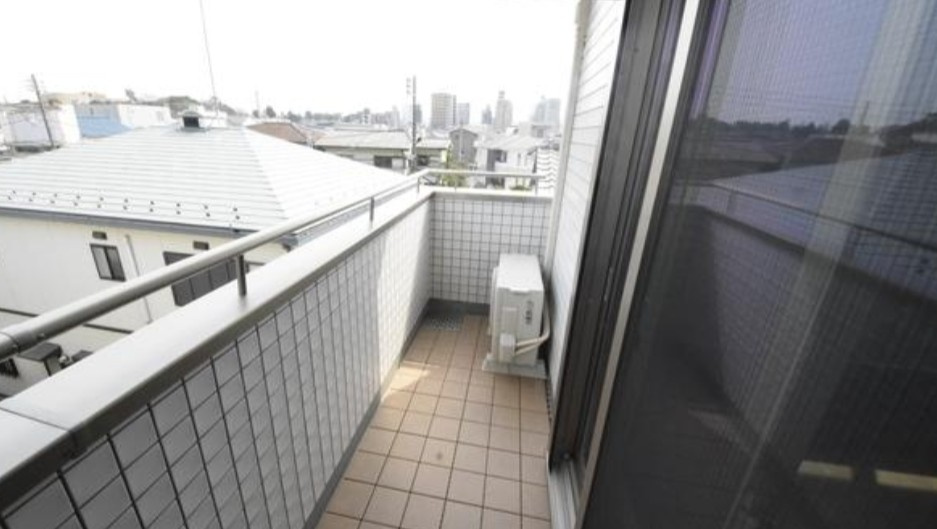 セラ ファーストのバルコニー