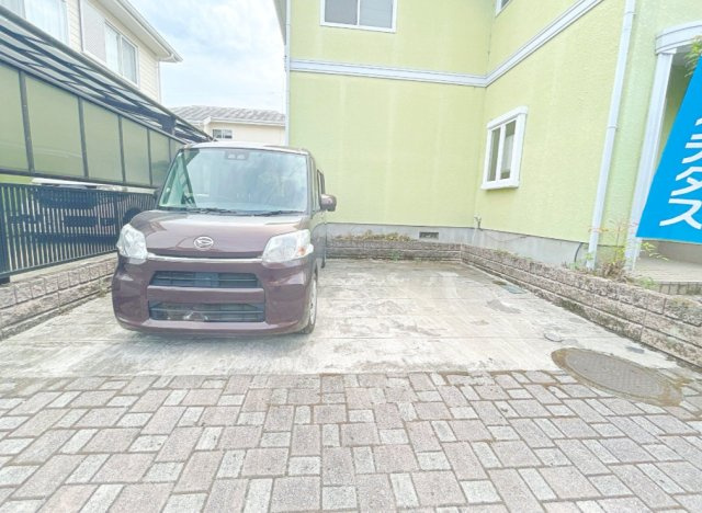 売中古戸建　富士市中野台1丁目の駐車場
