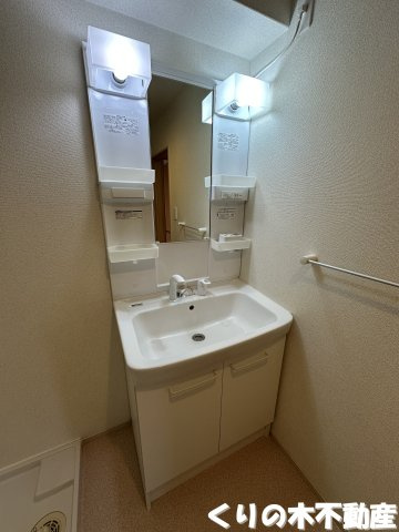 【洗面所】 | アイリス　Ⅰ | 反転同タイプのお部屋です（現況を優先します）