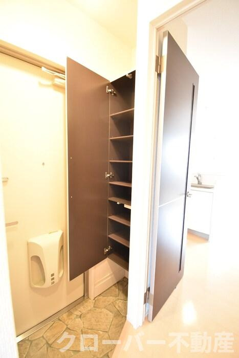 ロータス宇多津の収納|シューズボックス