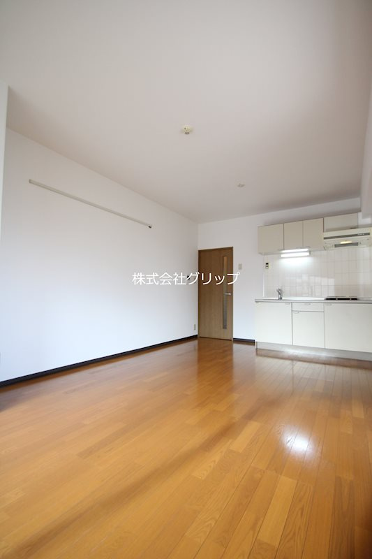 横浜市西区浅間町１丁目の賃貸マンションの洋室