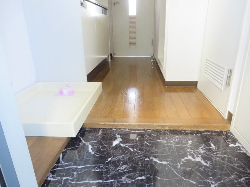 川崎市多摩区登戸の賃貸マンションの玄関