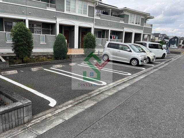 アルテーリアの駐車場