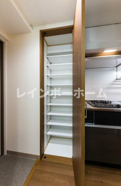 セナリオフォルム三郷中央の玄関|別部屋参考写真です。　※反転有　現況優先です。