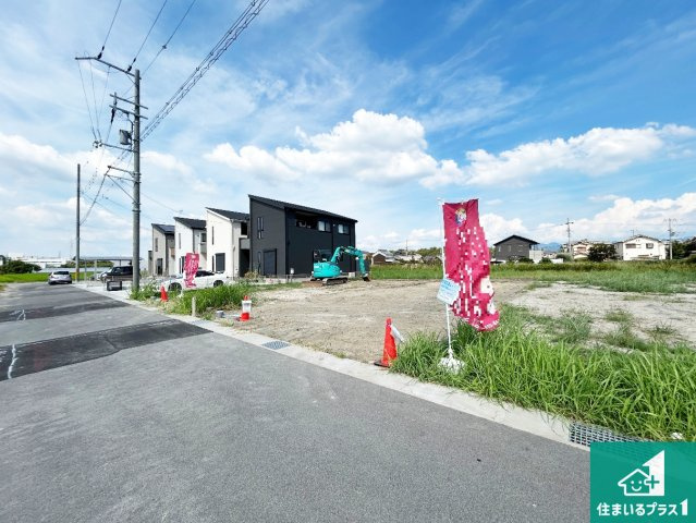 29(土)30(日)現地案内可能！　御所市東辻　全2邸の前面道路含む現地写真|駅やスーパー、小学校・中学校等日常生活に欠かせない情報や道のりもご紹介いたしますのでお気軽にご相談ください。
