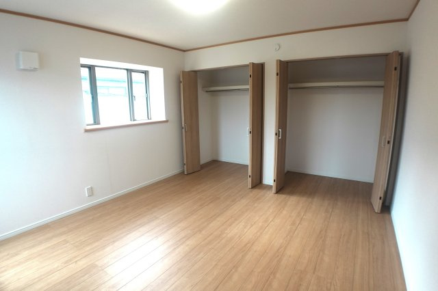八潮市中央四丁目戸建の寝室
