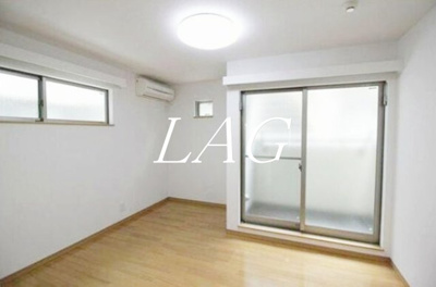【居間・リビング】 | リバティ三宿 | 洋室のお部屋です。