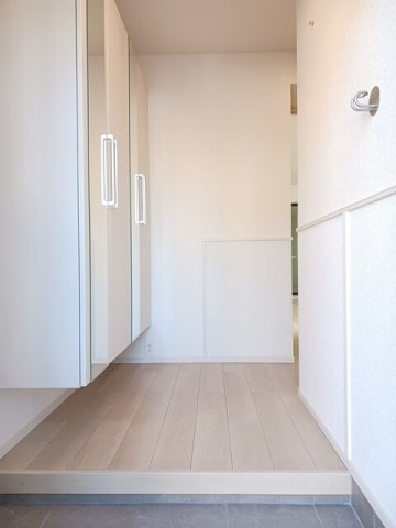 シエロガーデン浅沼　Ｃの玄関
