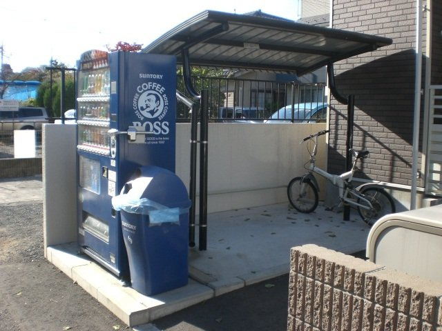 レオネクストリースランスのその他|屋根付き駐輪場