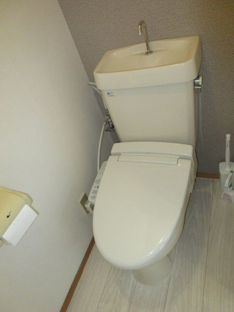 メゾン中央のトイレ