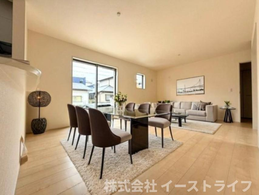【新築戸建】　いわき市泉滝尻2丁目1期　長期優良住宅　の居間・リビング|同社施工写真　リビング家具配置イメージ本画像はCGで作成しており、実際に現地に 家具は置かれておりません。また、価格に 家具は含まれておりません。