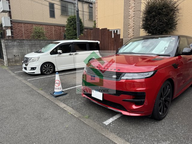 カーサコリーナの駐車場