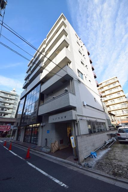 ハイツ川原の外観