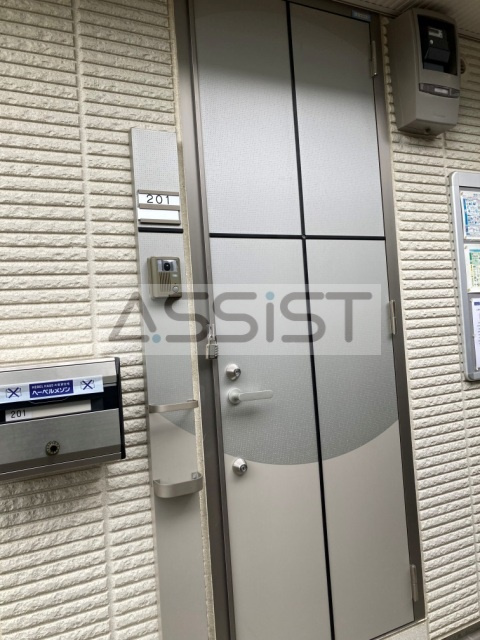 コートヴィラ深沢Ⅱの玄関