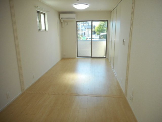 ＡＤＤＲＥＳＳ　２１１の居間・リビング