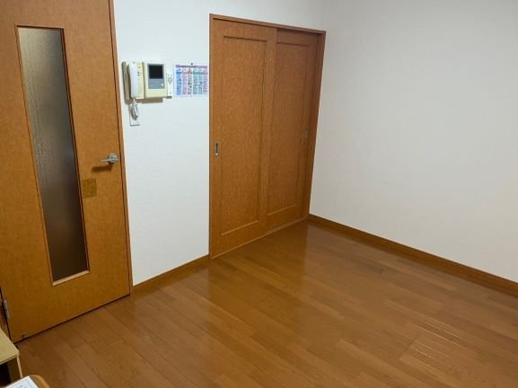レオパレスプレミエ　エトワールの寝室