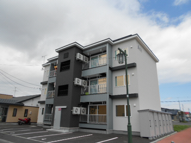 アイン（Ａｎｈ）の外観