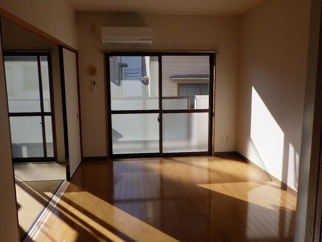 キャロットハウス神田町の居間・リビング