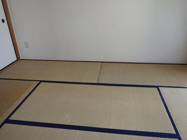 キャロットハウス神田町の和室