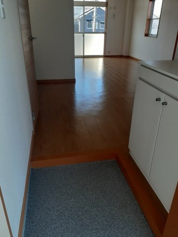 コーポいなよしの玄関