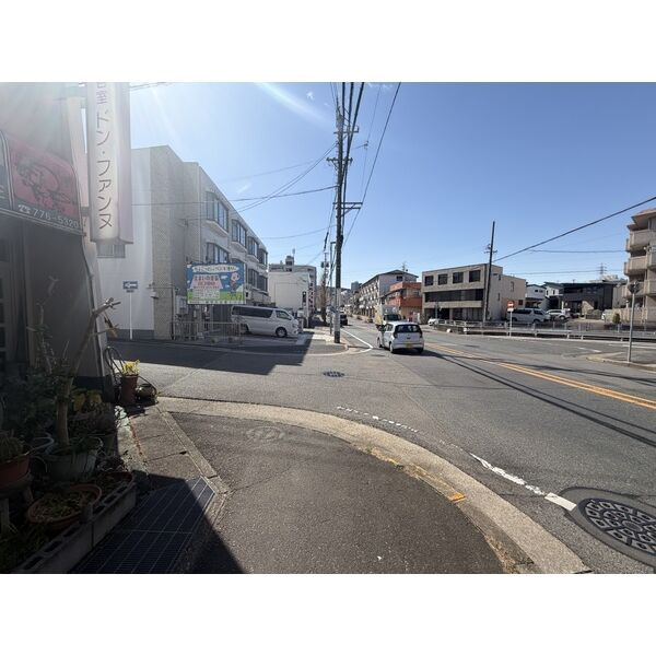 名東区八前一丁目住居付店舗の外観