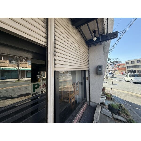 名東区八前一丁目住居付店舗の内装