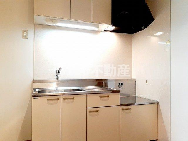 タウンコートＦのキッチン|コンパクトなキッチンで掃除もラクラク