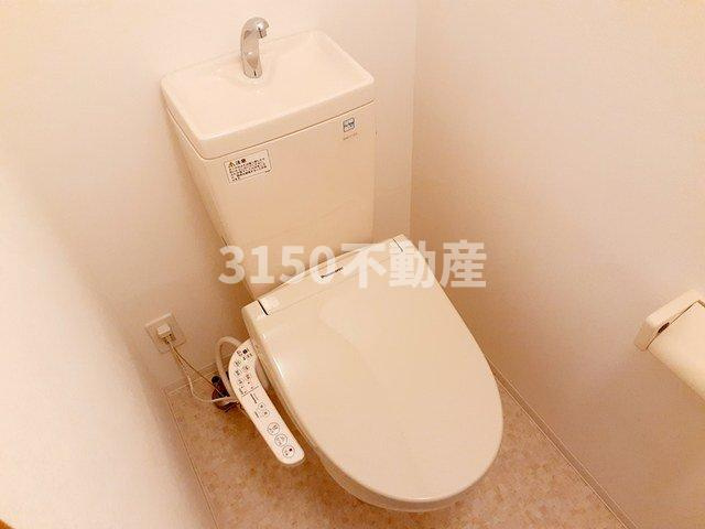 タウンコートＦのトイレ|ゆったりとした空間のトイレです