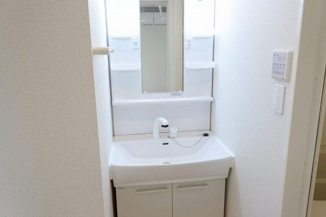 プライムコート芝西の洗面所