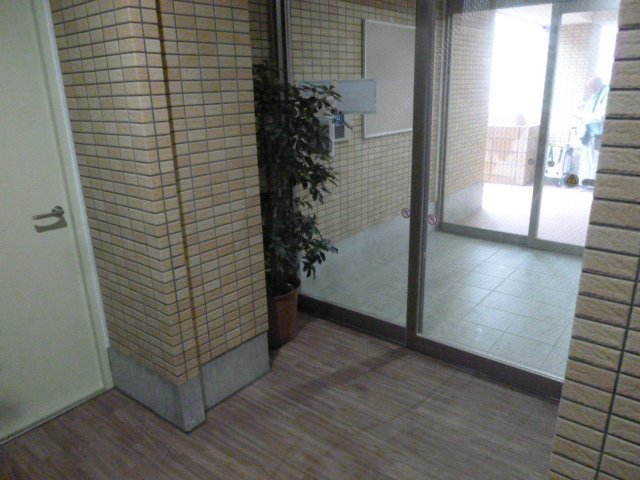 ラヴィエント浅草言問のロビー