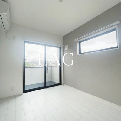 【居間・リビング】 | MELDIA秋山 | 洋室のお部屋です。