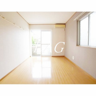 【居間・リビング】 | リリエンハイム | 洋室のお部屋です。