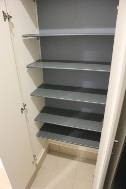 田園調布1丁目メゾンの玄関|シューズクローク