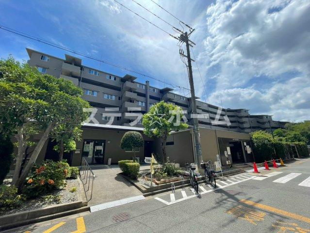 日興千里丘スカイマンションA棟の外観|外観もきれいです