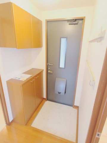 シャーメゾン熊野東 C棟の玄関