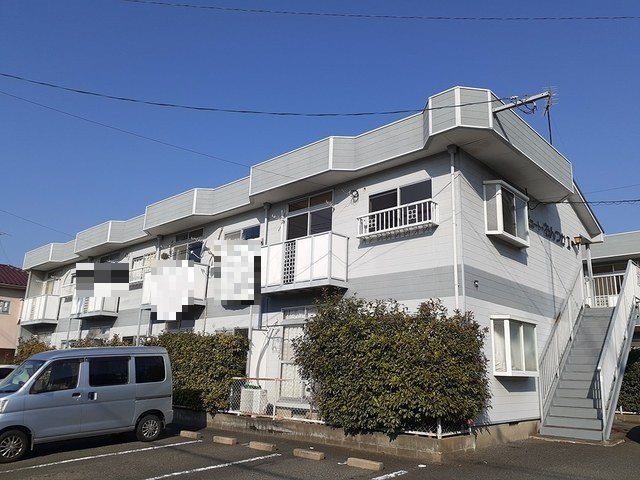 レピュートおんつかⅡの外観