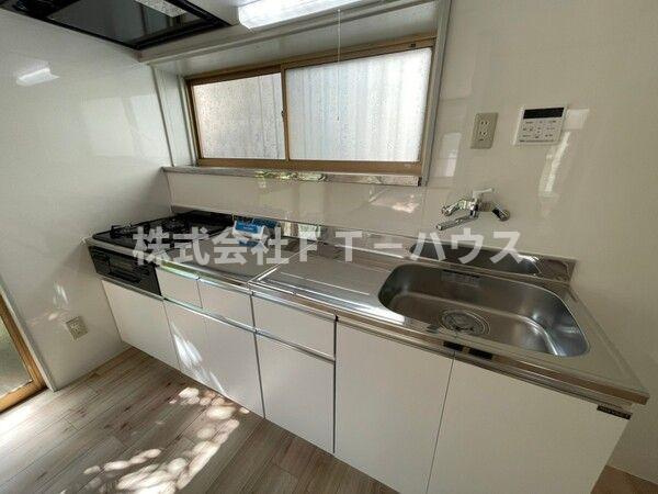 市川市稲荷木一丁目　戸建のキッチン