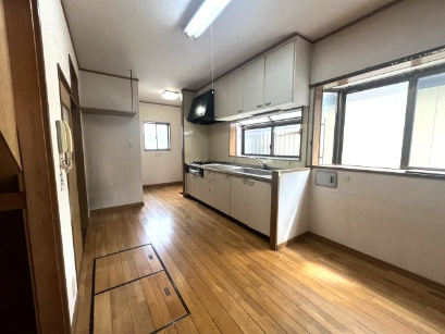 半田市南二ツ坂町1丁目のキッチン