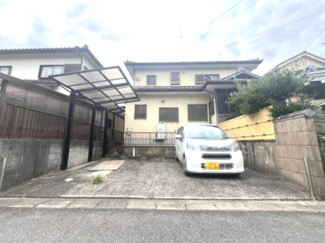 半田市南二ツ坂町1丁目の外観