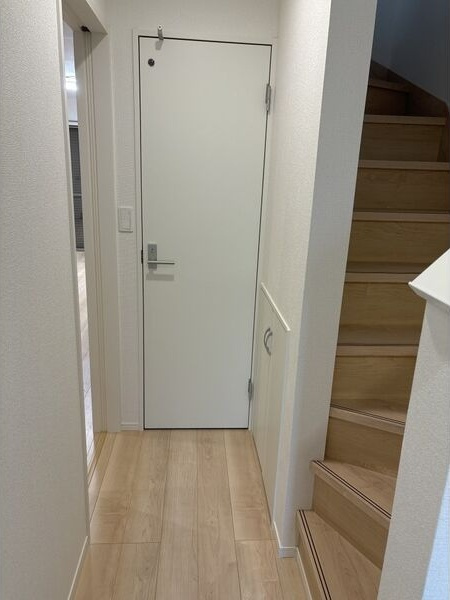(仮称)杁ヶ池701戸建3の玄関