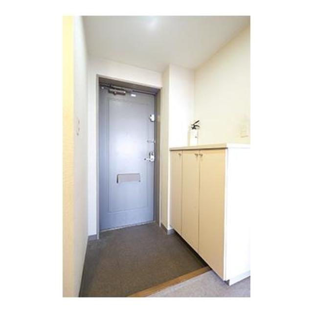 コーボック新小金井の玄関|※写真は同タイプ住戸です。